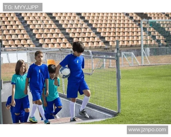 日本U16少年足球队对决西班牙青训精英赛精彩回顾与分析